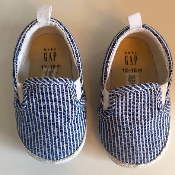 BABY GAP SHOES (12-18M) - Picture 2 of 2